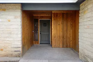 6901 Shannon Dr, Austin, TX 78724 - Photo 2