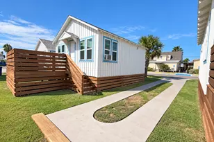 340 N Alister St, Port Aransas, TX 78373 - Photo 14