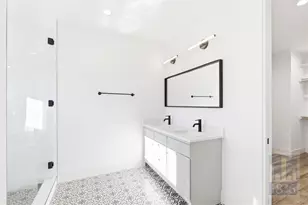 4701 Sara Dr, Austin, TX 78721 - Photo 10