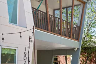 1903 E 17th St, Austin, TX 78702 - Photo 24