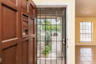 5006 Sara Drive #B, Austin, TX 78721 - Photo 6
