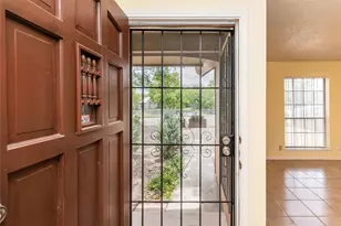 5006 Sara Dr, Austin, TX 78721 - Photo 6