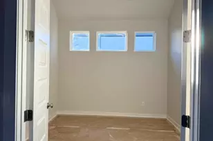 128 Sandrock Trl, Georgetown, TX 78633 - Photo 4