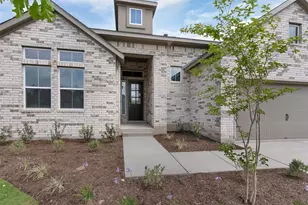 128 Sandrock Trl, Georgetown, TX 78633 - Photo 2