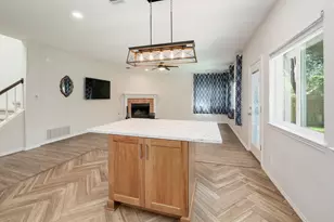 703 Ivy Ct, Round Rock, TX 78681 - Photo 10