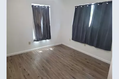 205 2nd Avenue #2, Smithville, TX 78957 - Photo 4