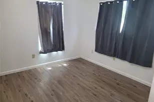 205 2nd Ave, Smithville, TX 78957 - Photo 4