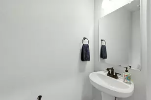 8007 Orizzonte St, Austin, TX 78744 - Photo 24