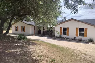 22303 Honeycomb Ln, Leander, TX 78641 - Photo 2