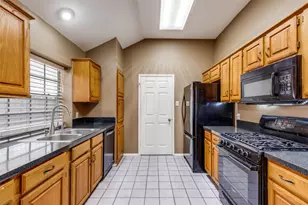 506 Broken Feather Trail, Pflugerville, TX 78660 - Photo 10