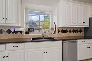 137 Roberts Cir, Georgetown, TX 78633 - Photo 16