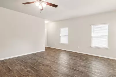 365 Cibolo Creek Drive, Kyle, TX 78640 - Photo 6