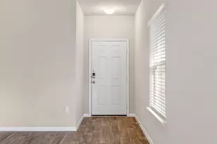 365 Cibolo Creek Dr, Kyle, TX 78640 - Photo 4