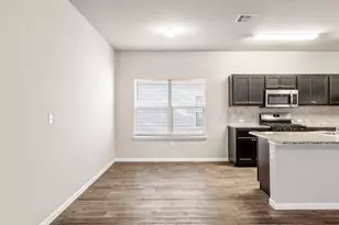 365 Cibolo Creek Dr, Kyle, TX 78640 - Photo 10