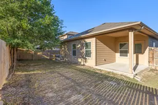 365 Cibolo Creek Dr, Kyle, TX 78640 - Photo 22