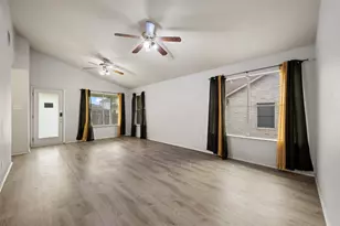 1704 W Pflugerville Pkwy, Round Rock, TX 78664 - Photo 16