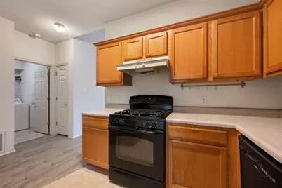 1704 W Pflugerville Parkway, Round Rock, TX 78664 - Photo 10