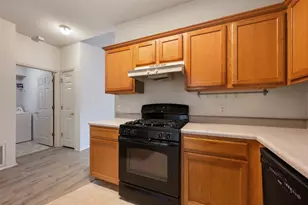 1704 W Pflugerville Pkwy, Round Rock, TX 78664 - Photo 10