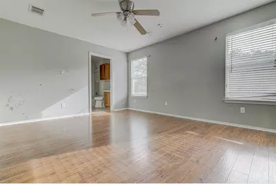 1084 Shadow Creek Boulevard, Buda, TX 78610 - Photo 10