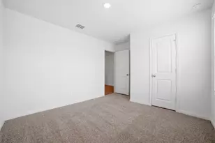 132 Las Lomas Dr, San Marcos, TX 78666 - Photo 16