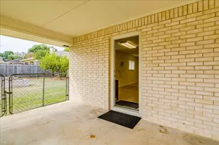 123 Primrose Dr, Kyle, TX 78640 - Photo 6
