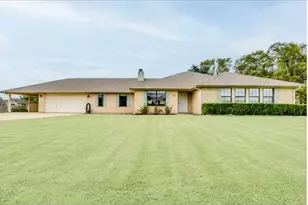 123 Primrose Dr, Kyle, TX 78640 - Photo 1