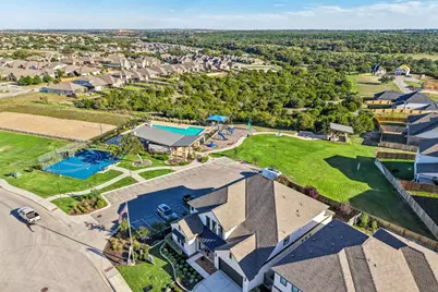 621 Pinnacle View Drive, Georgetown, TX 78628 - Photo 22