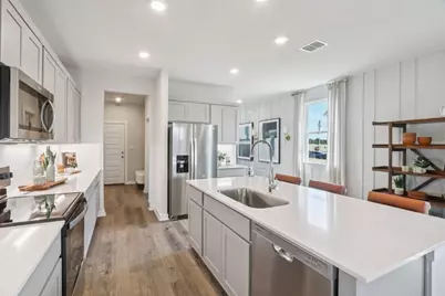 162 Two Bits Lane, Elgin, TX 78621 - Photo 4