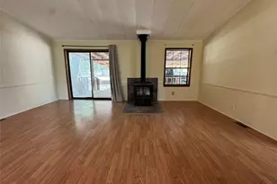 134 Elgin Woods Ln, Elgin, TX 78621 - Photo 30