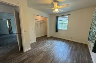 134 Elgin Woods Ln, Elgin, TX 78621 - Photo 12