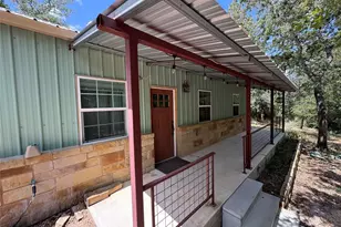 134 Elgin Woods Ln, Elgin, TX 78621 - Photo 4
