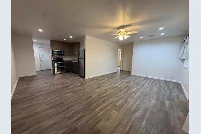 134 Elgin Woods Lane, Elgin, TX 78621 - Photo 8