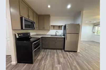 134 Elgin Woods Lane, Elgin, TX 78621 - Photo 10