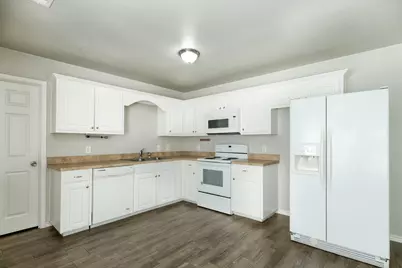 109 Castleberry Court, Bertram, TX 78605 - Photo 4