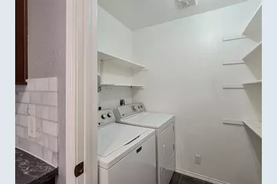 9511 Woodvale Drive, Austin, TX 78729 - Photo 10