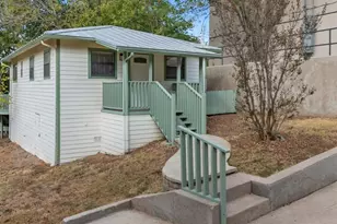 802 Main St, Bastrop, TX 78602 - Photo 26