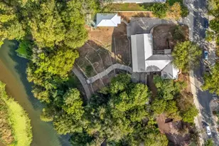 802 Main St, Bastrop, TX 78602 - Photo 1