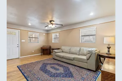 802 Main Street, Bastrop, TX 78602 - Photo 28