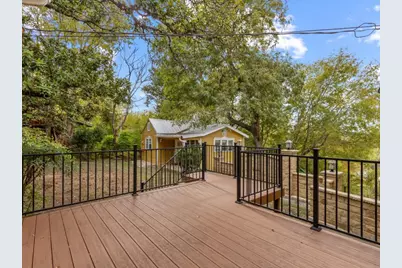 802 Main Street, Bastrop, TX 78602 - Photo 22