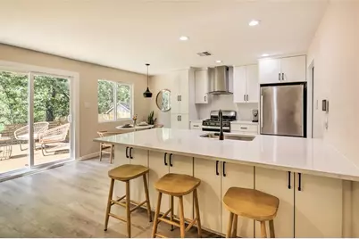 6204 Wagon Bend, Austin, TX 78744 - Photo 2