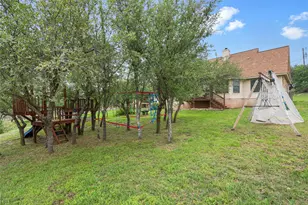 10102 Twin Lake Loop, Dripping Springs, TX 78620 - Photo 28