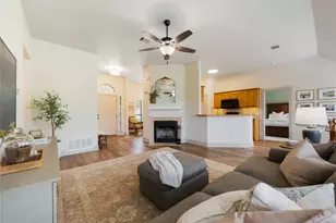 10102 Twin Lake Loop, Dripping Springs, TX 78620 - Photo 10