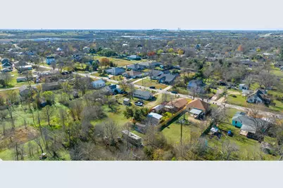 842 Kimbro Street, Taylor, TX 76574 - Photo 10