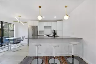 400 E 30th St, Austin, TX 78705 - Photo 6