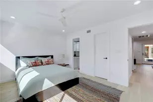 400 E 30th St, Austin, TX 78705 - Photo 8
