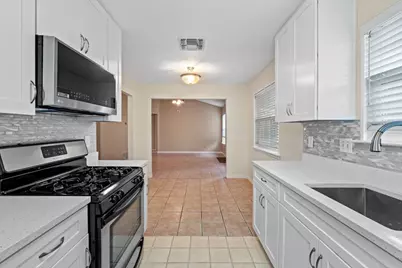 1809 Golden Pheasant Drive, Austin, TX 78758 - Photo 4
