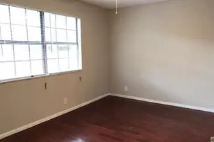 2108 SE Donahue Ln, Austin, TX 78744 - Photo 6