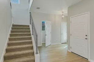 10317 Laurie Ln, Austin, TX 78747 - Photo 12