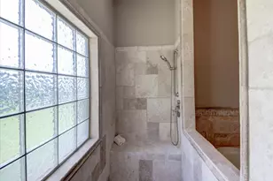 208 Colina Cove Dr Dr, Kingsland, TX 78639 - Photo 10