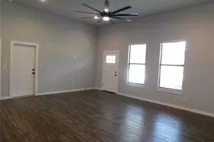207 Laurel Ln, Spicewood, TX 78669 - Photo 4